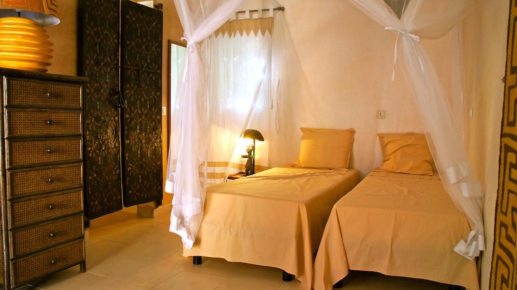 Hotel Le Clos Des Papillons Saly Portudal Room photo