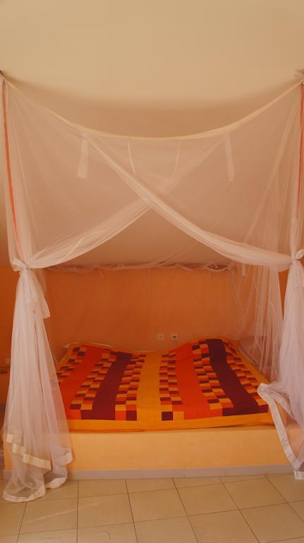 Hotel Le Clos Des Papillons Saly Portudal Room photo