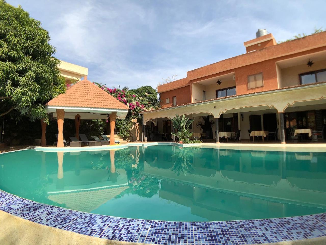 Hotel Le Clos Des Papillons Saly Portudal Exterior photo